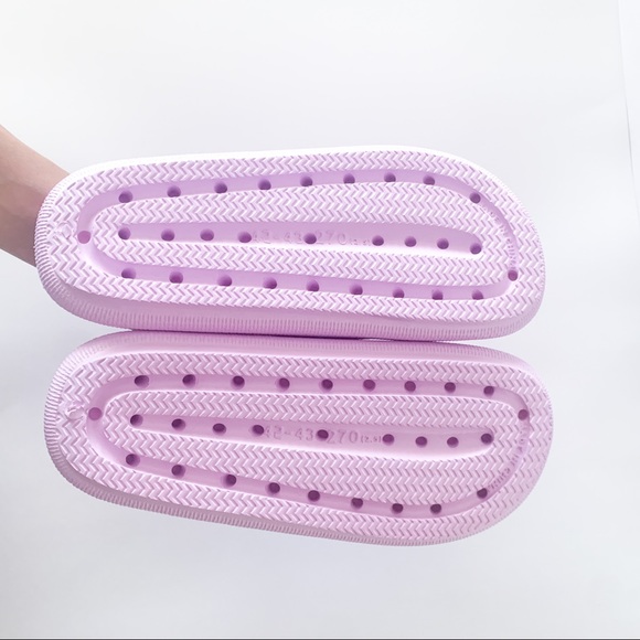 Joomra Pillow Slides Slippers in Lilac Lavender - Picture 7 of 10